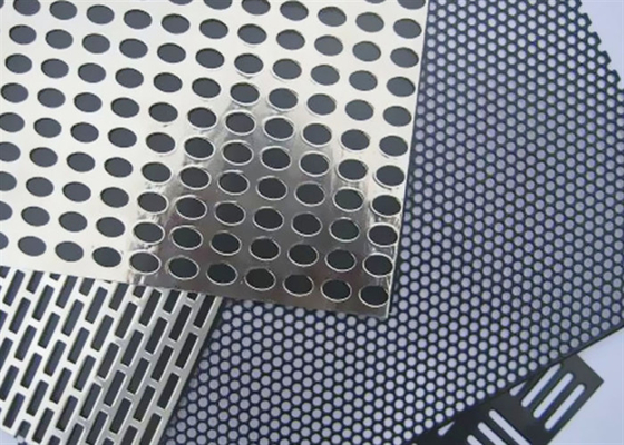 Le fil perforé perforé en métal 2mm Mesh Square/orateur hexagonal de trou grille 4x8
