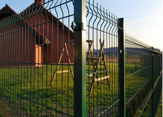 Anticorrosion de recourbement galvanisée de For Farm 4.0mm*50*200mm de barrière de la triangle 3D