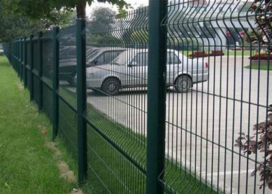 Clôture triangulaire pliante en PVC pour jardin de jeux 1,8*2,5m