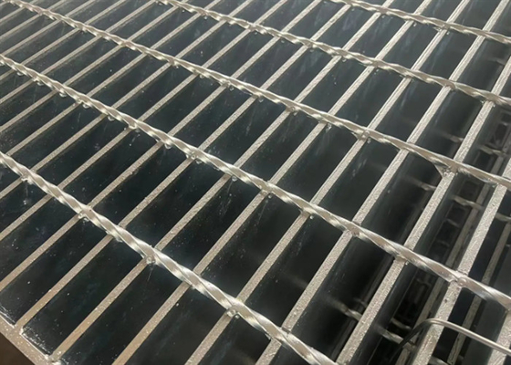 Réseau galvanisé en acier pour passerelle 30*5 mm pour plateforme industrielle
