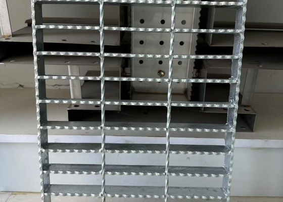La grille de marche en acier inoxydable rectangulaire est la solution ultime pour l'industrie