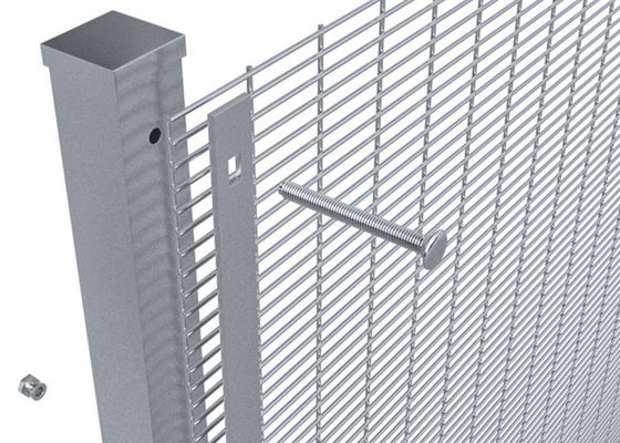 4.0mm épaisseur de fil 358 clôture de sécurité anti-escalade pour la sécurité de l'usine