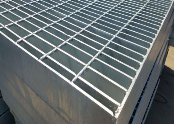 Grille galvanisée modulaire de 1200 × 3000 mm avec panneaux préassemblés