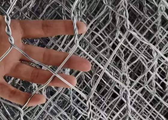 Cage en pierre galvanisée en gabion pour la protection des rivières 2*1*1m