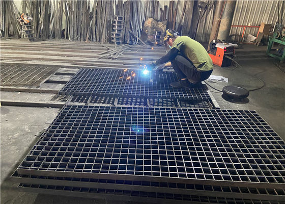 OIN 30/5 grille en acier galvanisée d'immersion chaude de 30mm x de 100mm pour la plate-forme