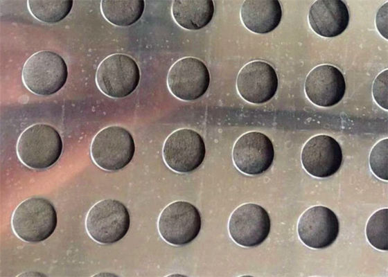 Le trou rond galvanisé de 6mm a poinçonné le fil perforé Mesh Netting