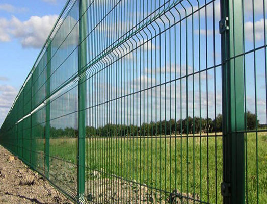 La courbe 3d galvanisée d'immersion chaude a soudé le fil Mesh Fence Panel