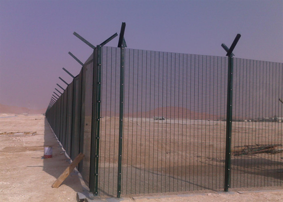 Clôture en acier galvanisé 358 pour la sécurité des sites militaires et gouvernementaux