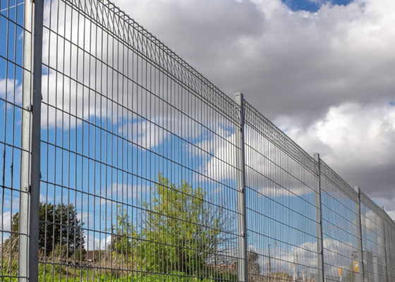 Les biens ont soudé l'anti barrière de sécurité de la montée 358 3