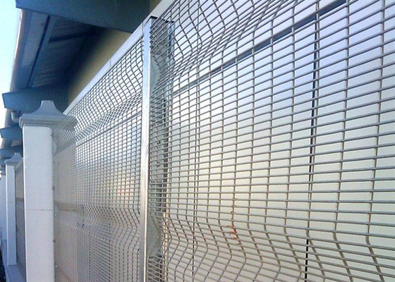 60x60mm 358 Mesh Fence Hot Dip Galvanized/fil enduit de puissance pour la sécurité dans les aéroports