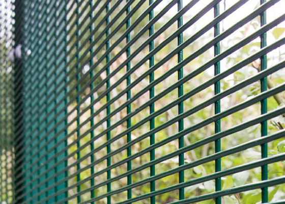 prison Mesh Fence Pvc Coated de 4.0mm/montée galvanisée immersion chaude anti